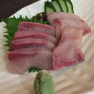 Hamachi Sashimi