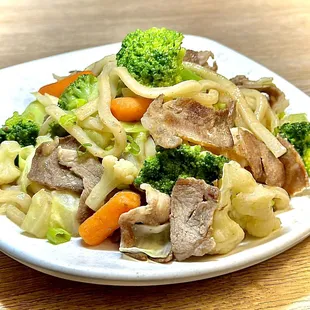 Pork Yaki udon noodles