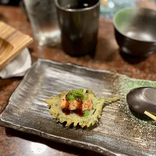 Spicy tuna on shiso leaf