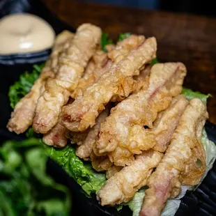 chicken wings and fried chicken, bbq wings, poultry, chicken wings, food, fried chicken wings, fried chicken, chicken, bbq chicken