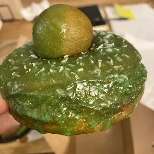 Pandan donut