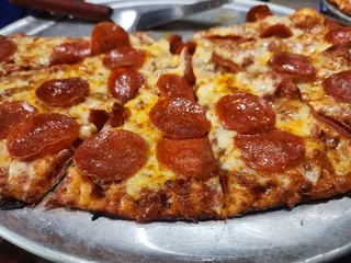Round Table Pizza