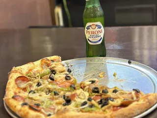 Capos Pizzeria