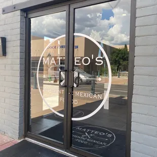 the entrance to the restaurant