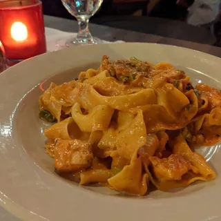 Pappardelle Salmone