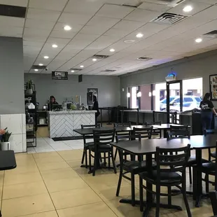 Dining/order area