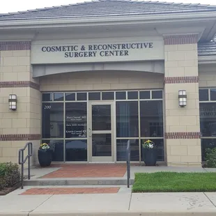 1700 Waterfront Pkwy Building 200