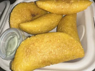 Chikiz Empanaditas Gourmet