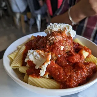 Rigatoni and Meatball