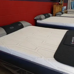 Closeout Mattress 80% off retail Store.0% Financing No Credit Check.visit our location