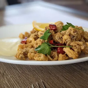 HH Crispy Calamari, $11