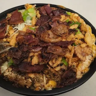 Buffalo Chicken Mac and Cheese with bacon and crispy onions added.  Yum!!!!!