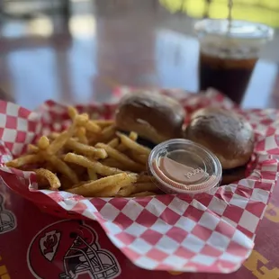 Kids slider meal