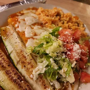 Spinach tomatada enchiladas