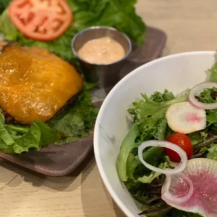 No bun burger and side salad sans fries