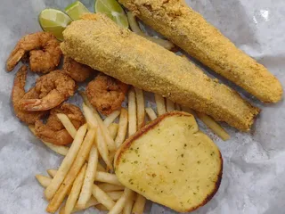 Ray’s Seafood & Chicken