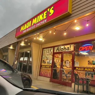 outside, pizza