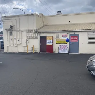 Back pick up area
