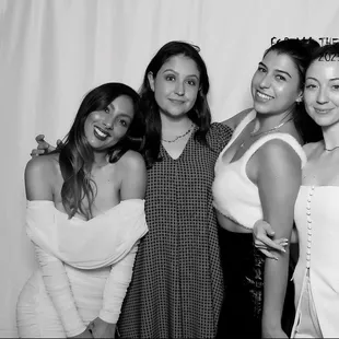 Glam style single image print.