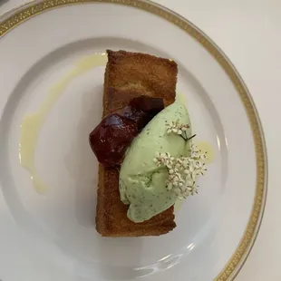 Rhubarb Pan Persu with celery glacé- what flavor!