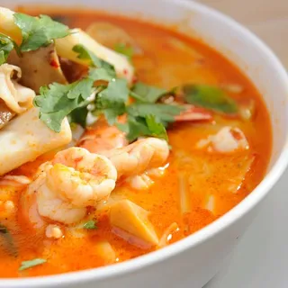 Caldo de Pescado y Camaron