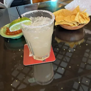 Large Margarita (16oz)