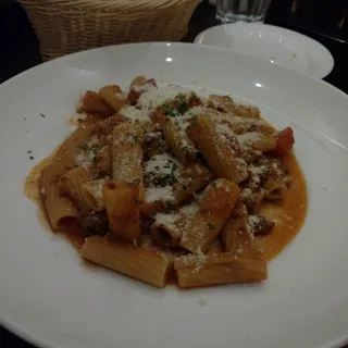 Rigatone al Ragu Di Carne
