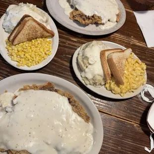 Mac and cheese potato's mashed and corn.