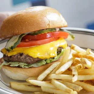 Classic Cheeseburger