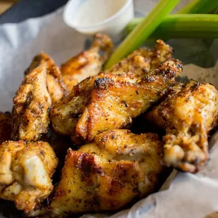 chicken wings and celery