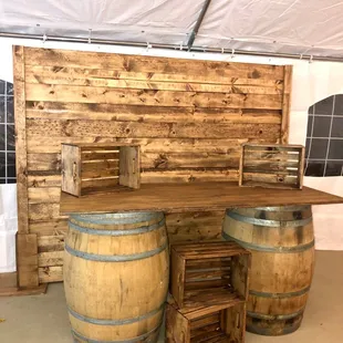 Wood setup includes  Wood wall  Wood barrels table  4 wood crates