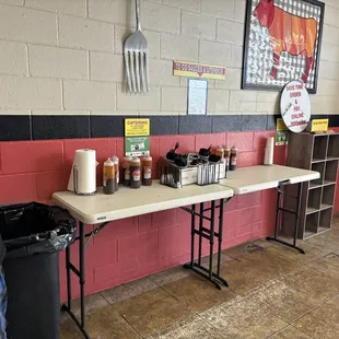 BBQ sauce, cutlery servicre