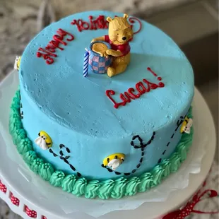 Best....cake design....ever!!! And delicious too! White raspberry cake on the inside. AMAZING!!!!!