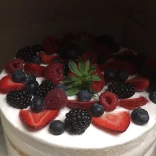 Light, moist and pretty! SO GOOD!!