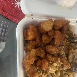 chicken wings and fried chicken, food