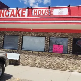 Max&apos;s pancake house is under new management !! Come enjoy some delicious breakfast and lunch ! Hope to see you guys soon!
