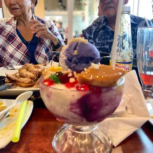 Super halo halo. It&apos;s huge. This is not an individual size. Maybe good for four he he