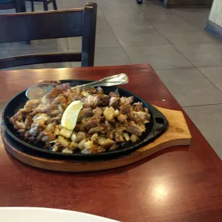 Lechon Kawali Sisig