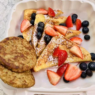 french toast, strawberries, and blueberries