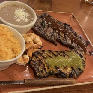 Mixed Grill: includes steak, chicken, and shrimp (bistec, pollo, camarones). It was absolutely fantastic!
