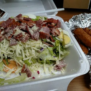 Wonderful lunch!  Yummy food, Good prices, and quick delivery.