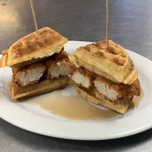 Chicken-n-Waffle PoBoy