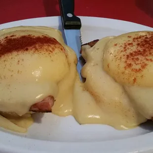 Eggs Benedict