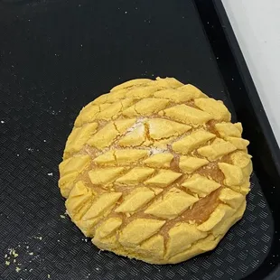 Yellow pan dulce