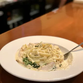 Fettuccine Alfredo