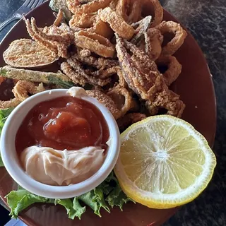 Crispy Fried Calamari