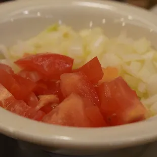 Tomato's and onions *4/2023