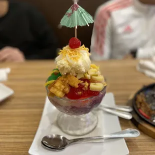 Halo halo regular size