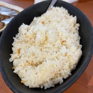 Regular garlic rice