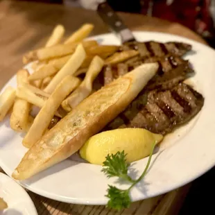 Flank steak with fries